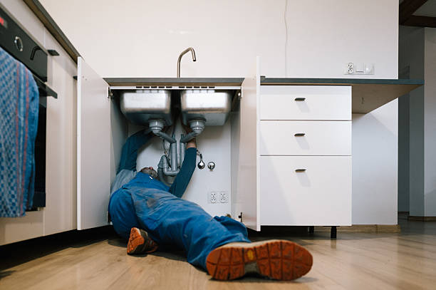 Professional Emergency Plumber technician working in Somersworth, NH
